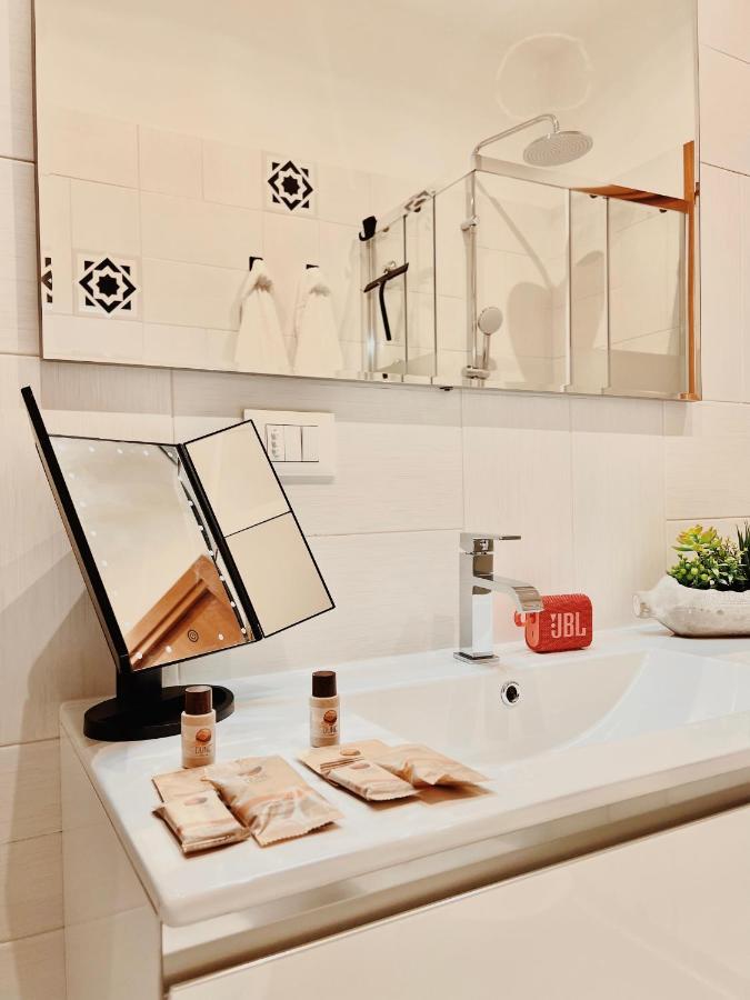 Futura Suite Apartment Bologna Eksteriør billede
